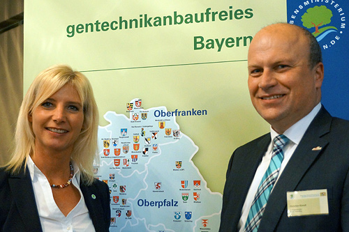 Ministerin Ulrike Scharf und Bgm. Christian Kiendl