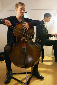 Cosima Federle am Cello