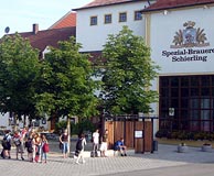 Der Rathausplatz in Schierling